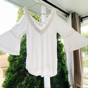 open shoulder bell sleeve shirt with lace detail